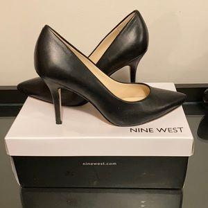 Black Nine West 'Flax' leather heels MOVING SALE!!!